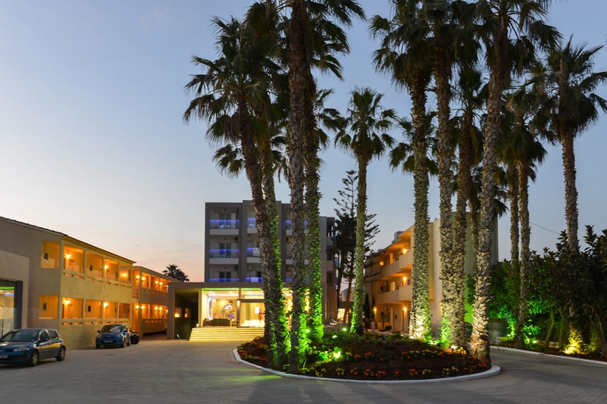 Hotel Carolina Mare Malia Exterior foto